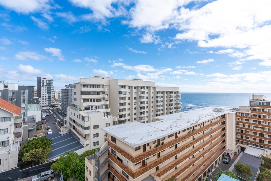 3 Bedroom Property for Sale in Sea Point Western Cape
